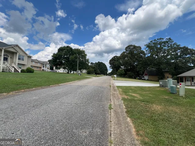 $324,900 | 720 Westbury Court, Bethlehem, GA 30620