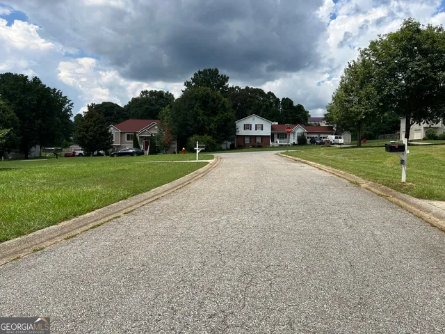 $324,900 | 720 Westbury Court, Bethlehem, GA 30620