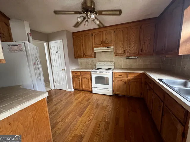 $324,900 | 720 Westbury Court, Bethlehem, GA 30620