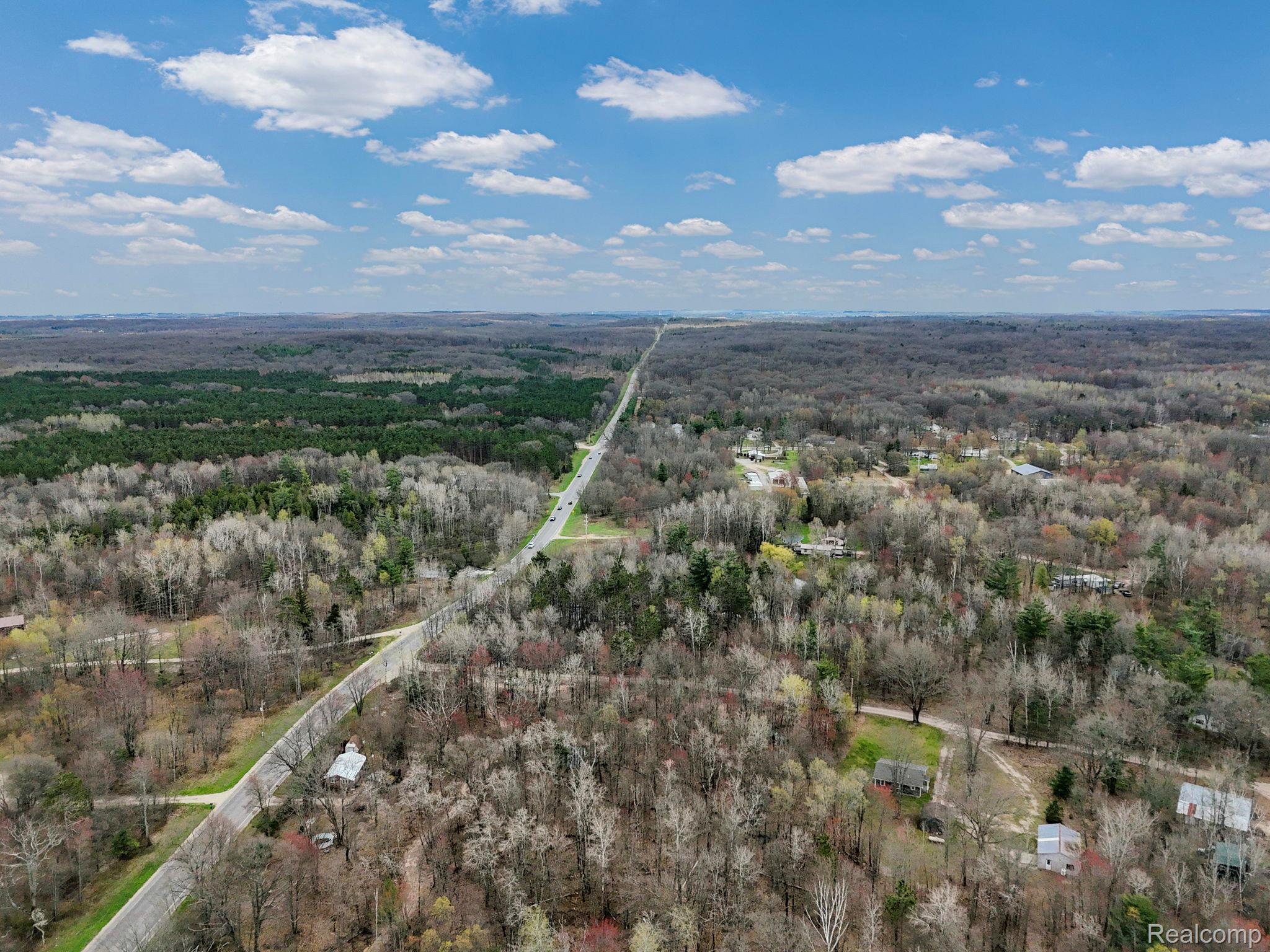 32 32 1/2 Road Cadillac, MI 49601 - Photo 10 of 17 DJI_20251226130133_0068_D.JPG