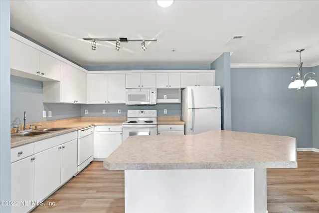 $1,500 | 3591 Kernan Boulevard South, Unit 621, Jacksonville, FL 32224