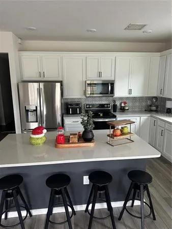 $2,250 | 36887 Highland Meadows, Zephyrhills, FL 33542