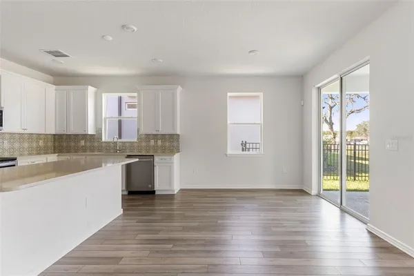 $2,250 | 36887 Highland Meadows, Zephyrhills, FL 33542