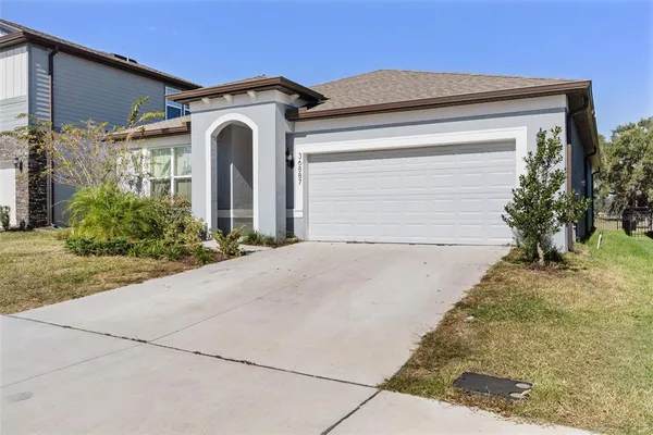 $2,250 | 36887 Highland Meadows, Zephyrhills, FL 33542