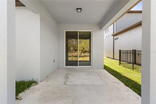 $2,250 | 36887 Highland Meadows, Zephyrhills, FL 33542