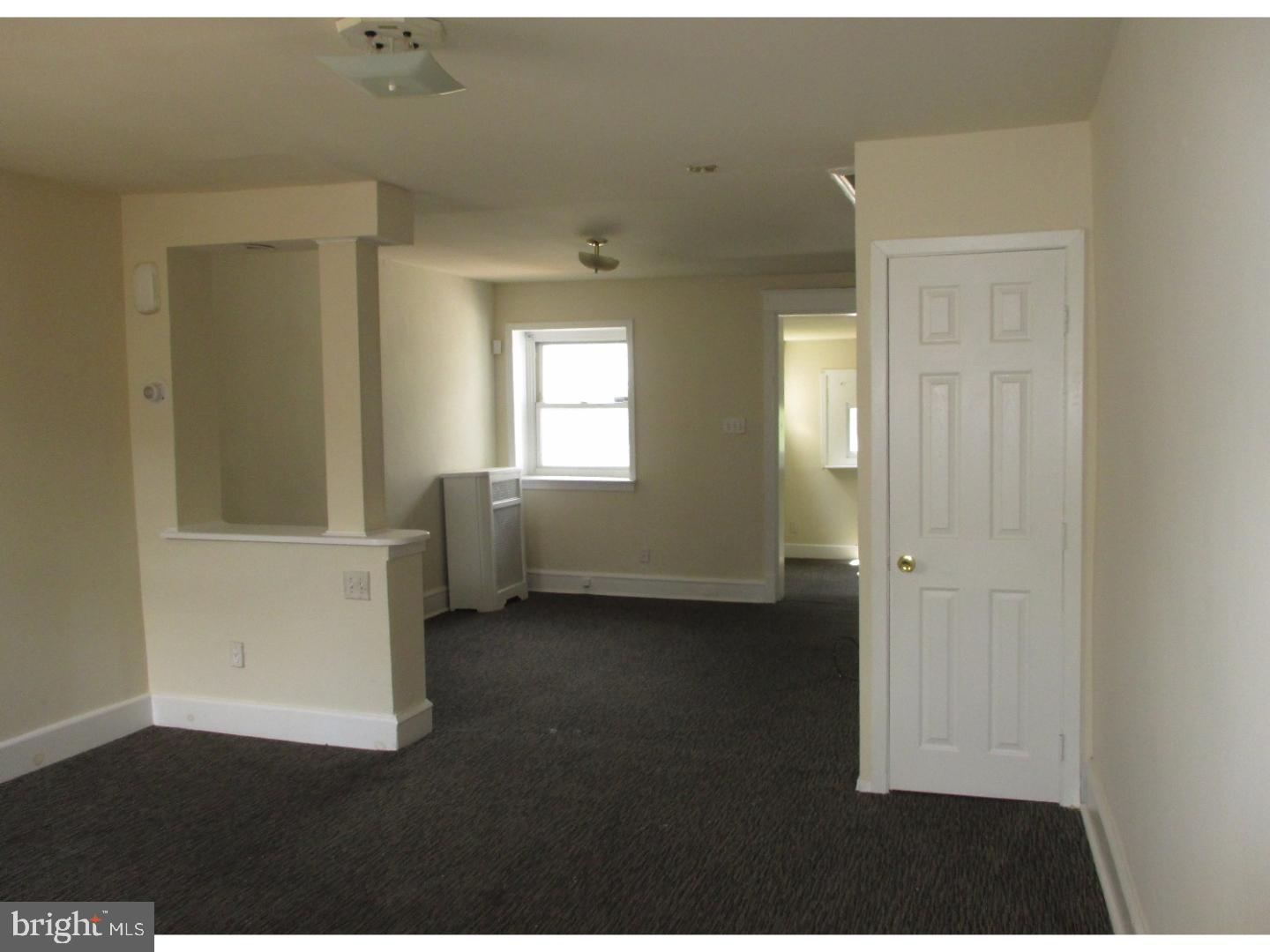 441 Croyden Road Upper Darby, PA 19082 - Photo 5 of 18 Living Room
