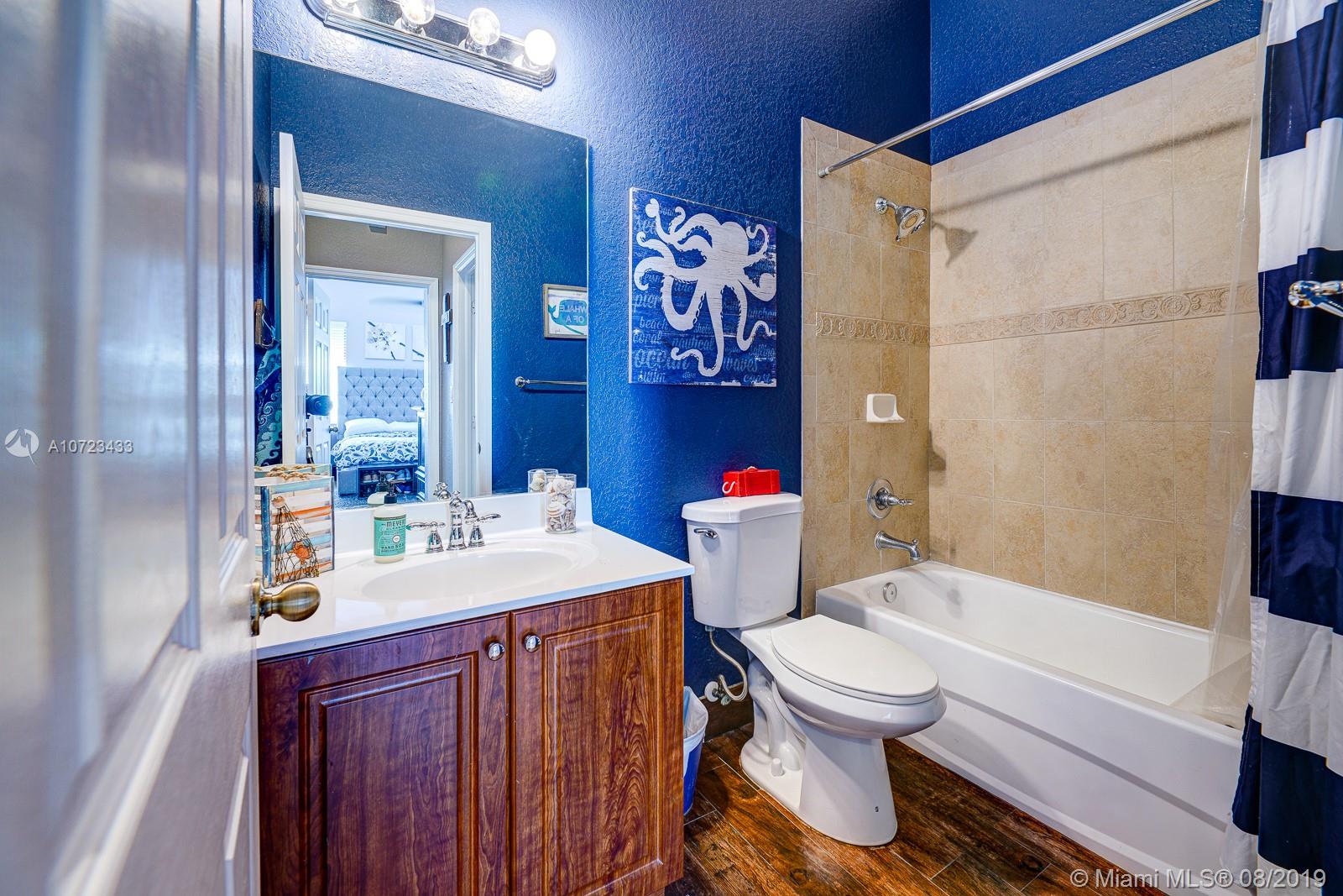 3045 Southwest 148th Avenue Miami, FL 33185 - Photo 17 of 44 Gallery Image 17