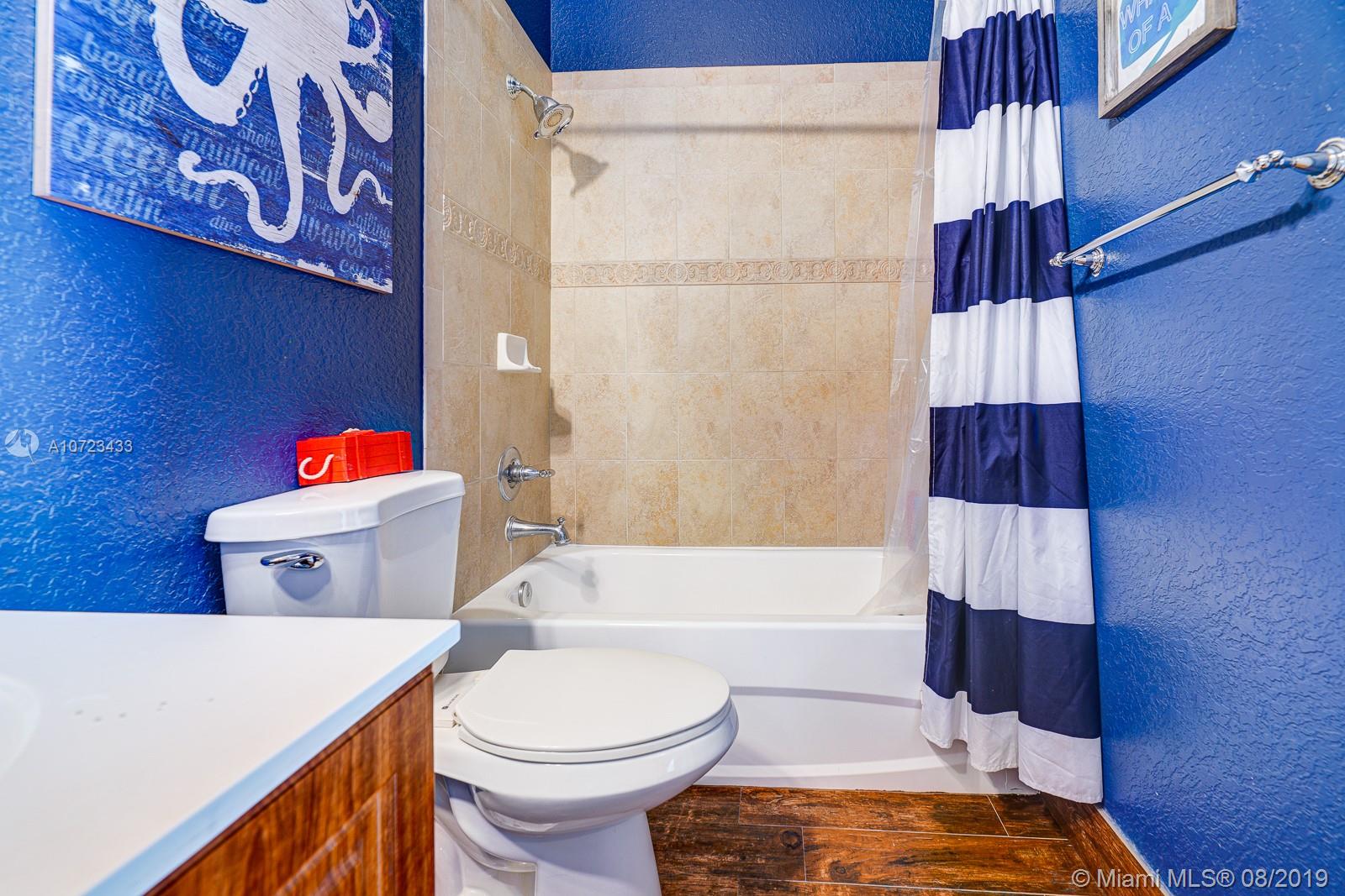 3045 Southwest 148th Avenue Miami, FL 33185 - Photo 18 of 44 Gallery Image 18