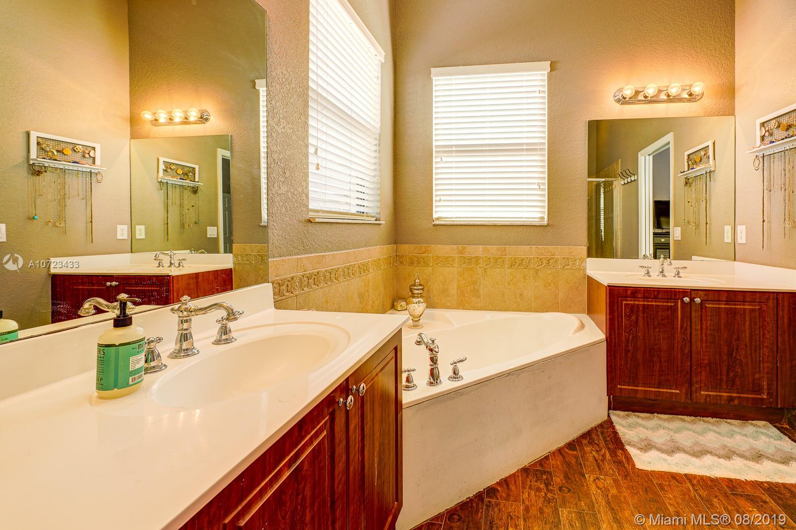 3045 Southwest 148th Avenue Miami, FL 33185 - Photo 26 of 44 Gallery Image 26