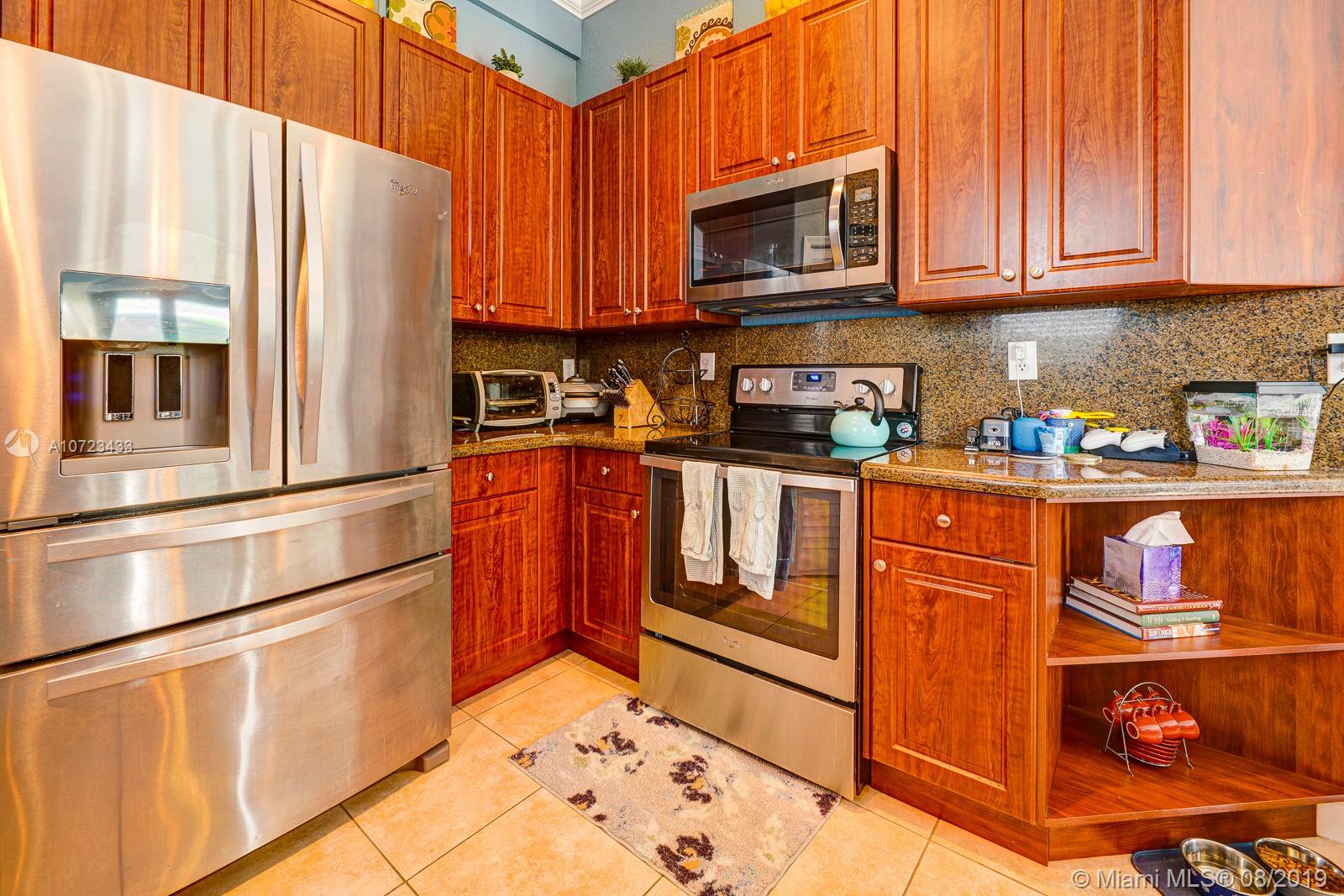 3045 Southwest 148th Avenue Miami, FL 33185 - Photo 9 of 44 Gallery Image 9