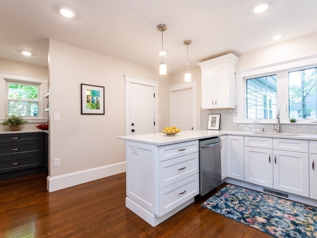 92-94 Athelstane Road Newton, MA 02459 - Photo 7 of 24 Gallery Image 7