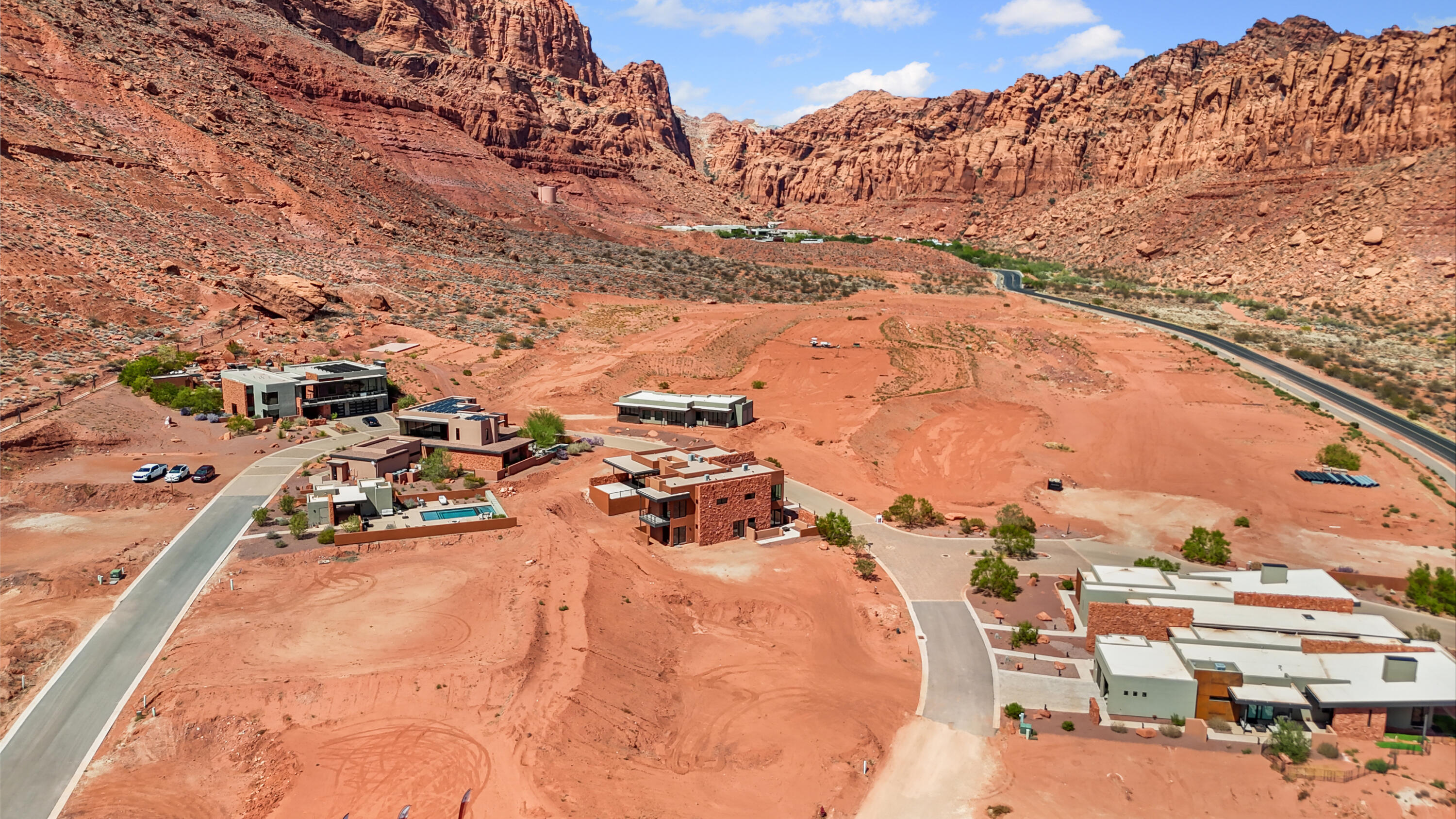 706 Sanctuary Place, Unit 7 Ivins, UT 84738 - Photo 7 of 11 DJI_20250909143905_0766_D