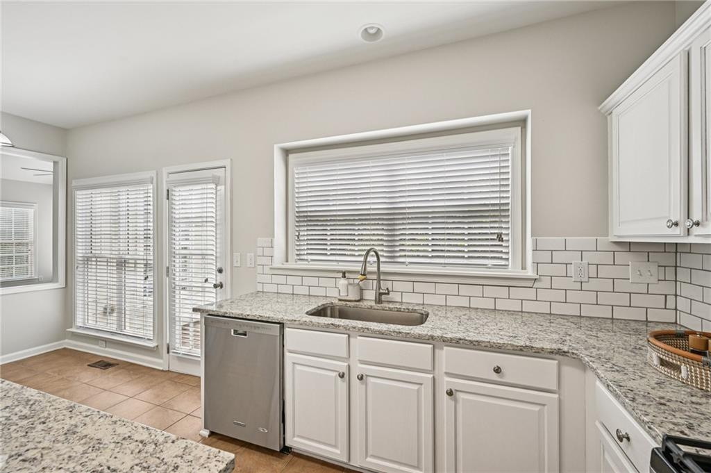 487 Skiles Court Suwanee, GA 30024 - Photo 14 of 72