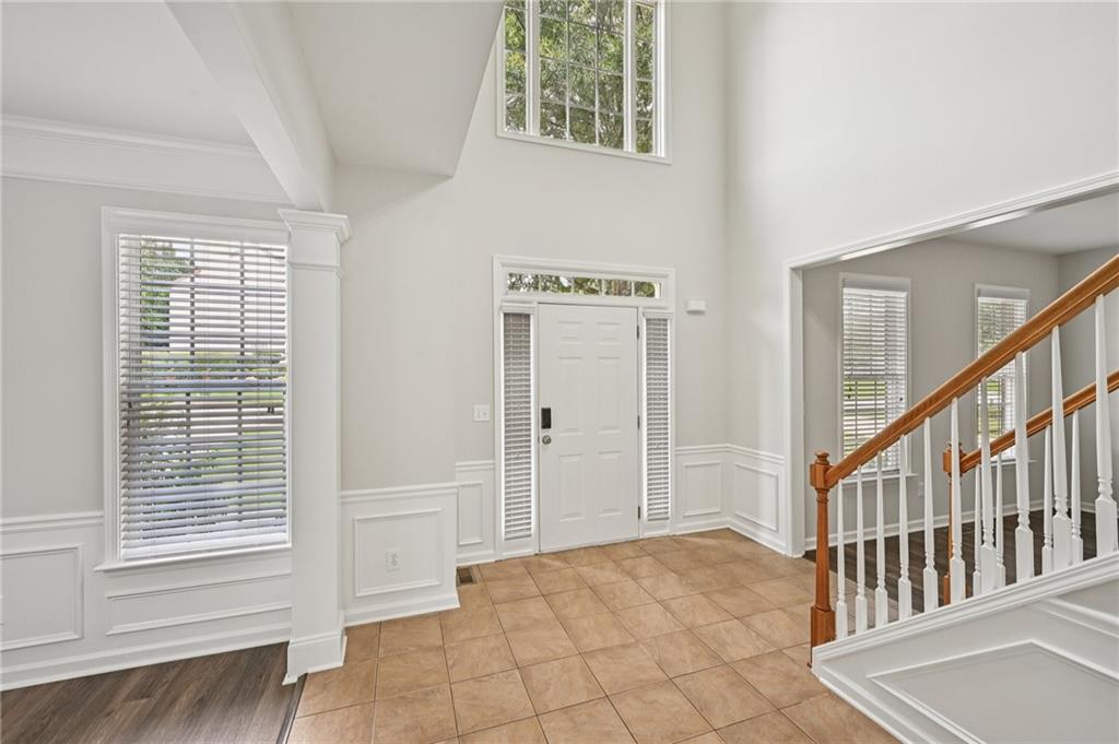 487 Skiles Court Suwanee, GA 30024 - Photo 6 of 72