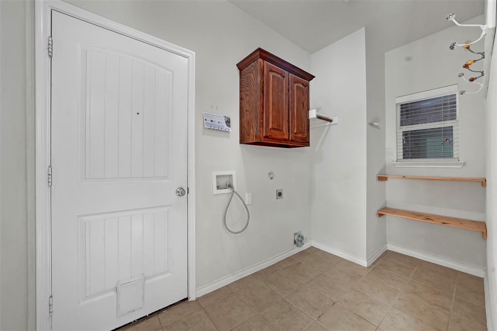 3305 Silver Springs Way Rowlett, TX 75089 - Photo 23 of 40 a view of an empty room