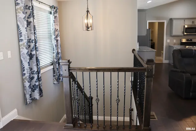 $357,500 | 1519 Calvin Drive, Washington, IL 61571