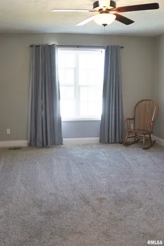 $357,500 | 1519 Calvin Drive, Washington, IL 61571