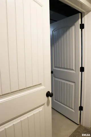 $357,500 | 1519 Calvin Drive, Washington, IL 61571