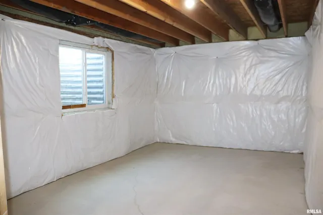 $357,500 | 1519 Calvin Drive, Washington, IL 61571