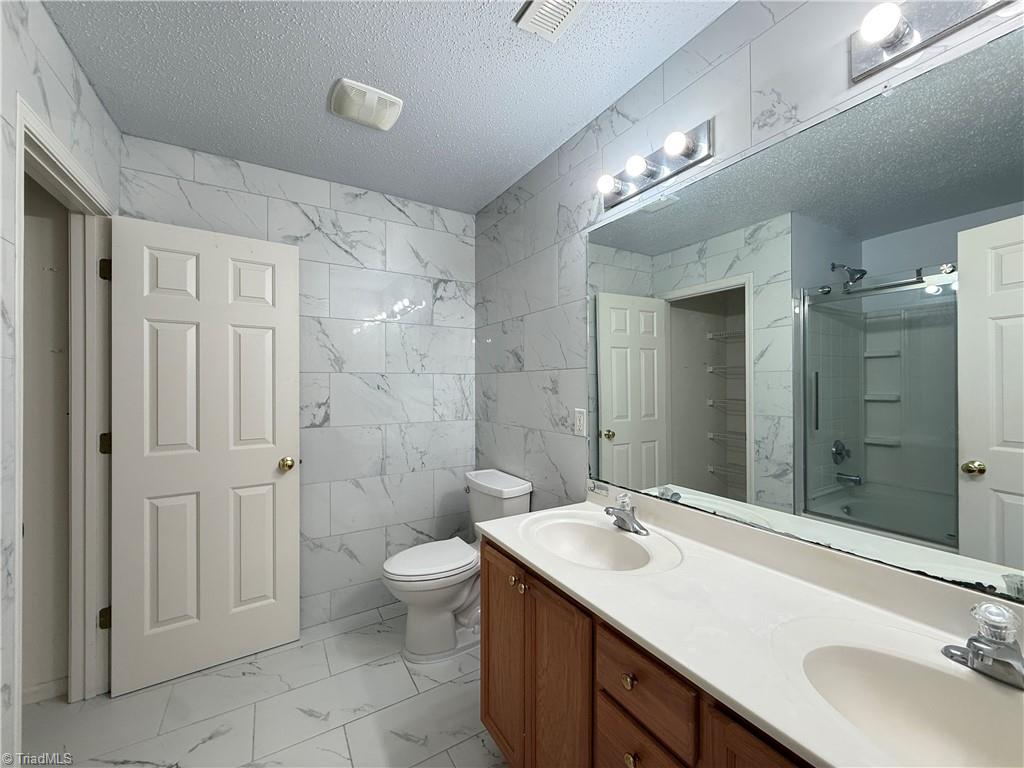 1570 Rockingham Drive Winston-Salem, NC 27103 - Photo 14 of 25