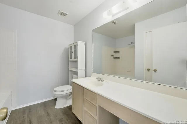 $1,695 | 535 Centro Hermosa, San Antonio, TX 78245