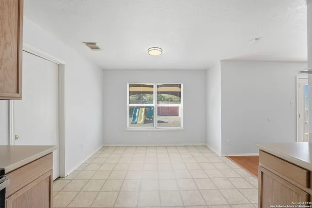 $1,695 | 535 Centro Hermosa, San Antonio, TX 78245