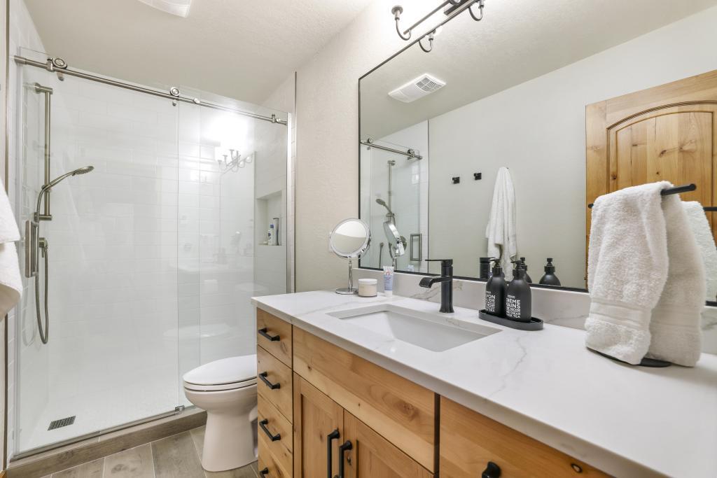 2638 Ridge Lane, Unit 38 Sun Valley, ID 83353 - Photo 15 of 30 2638 Ridge Ln - 12