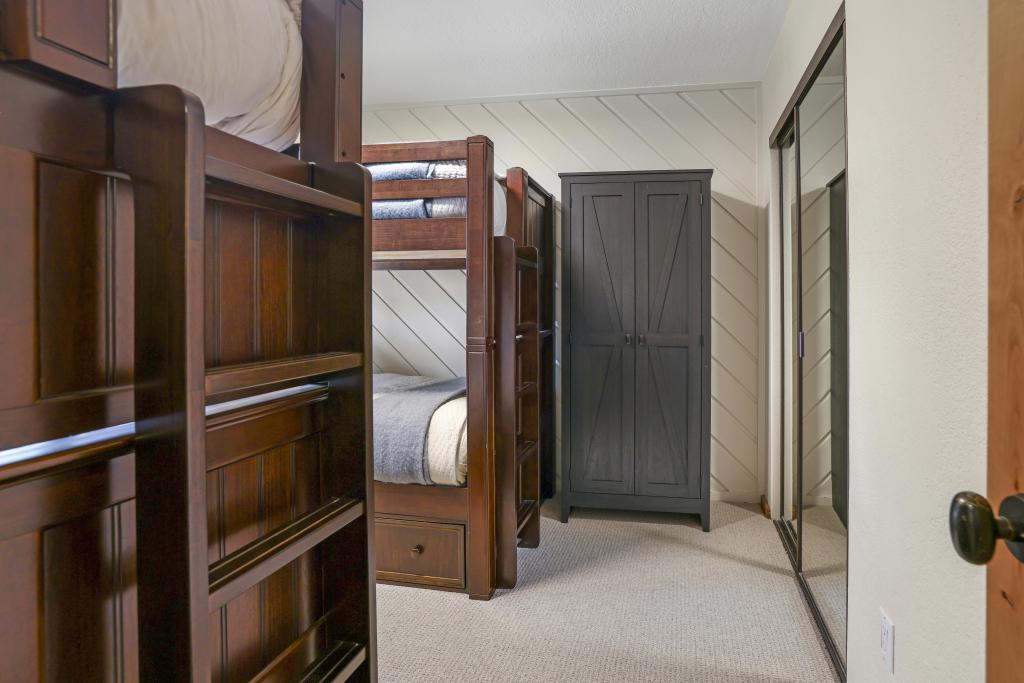 2638 Ridge Lane, Unit 38 Sun Valley, ID 83353 - Photo 16 of 30 2638 Ridge Ln - 02