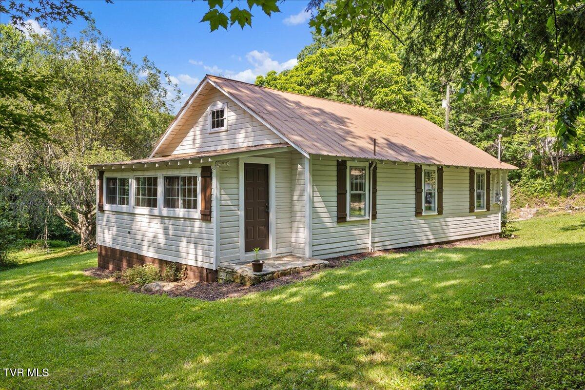 591 Whaley Town Road Butler, TN 37640 - Photo 11 of 41 09-128A0045