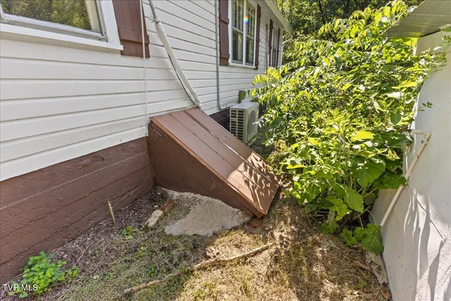 $260,000 | 591 Whaley Town Road, Butler, TN 37640