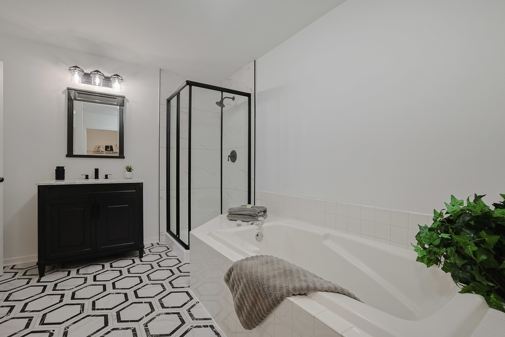 875 Golf Course Road, Unit 2 Crystal Lake, IL 60014 - Photo 20 of 33 Gallery Image 20