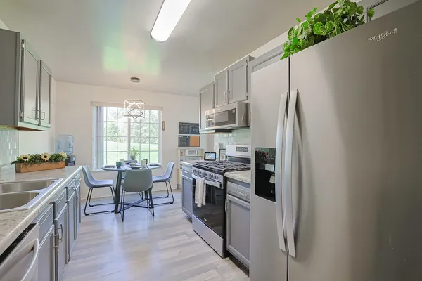 $239,900 | 875 Golf Course Road, Unit 2, Crystal Lake, IL 60014