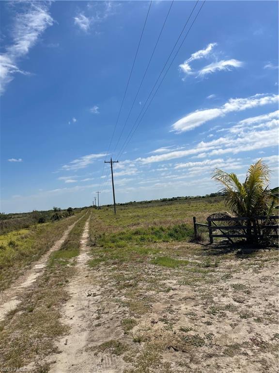 504 East Goodno Road LaBelle, FL 33935 - Photo 3 of 9 a view of an ocean