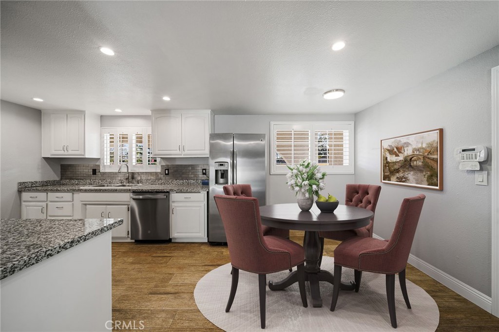 6113 Riverside Avenue Rialto, CA 92377 - Photo 8 of 65