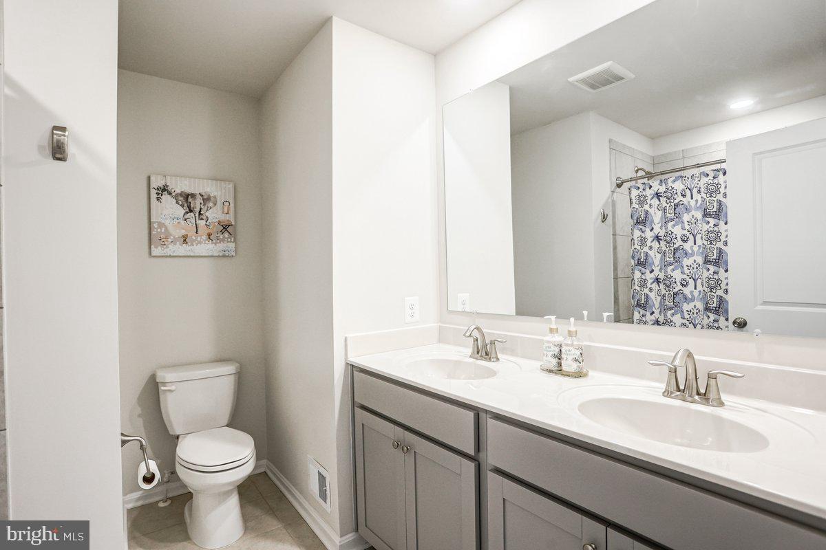 345 Hickory Ridge Circle York, PA 17404 - Photo 28 of 33 Gallery Image 28