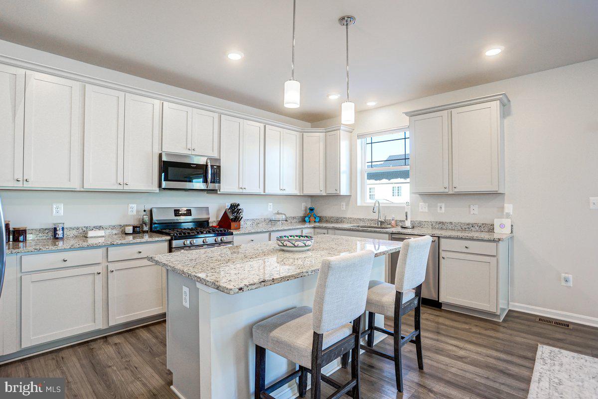 345 Hickory Ridge Circle York, PA 17404 - Photo 6 of 33 Gallery Image 6