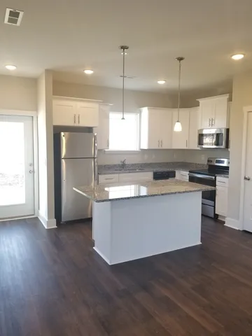 $1,700 | 8014 Tuberose Court, Spring Hill, TN 37174