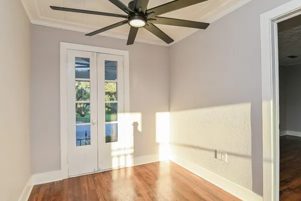 $2,800 | 1031 Meyer Street, Sealy, TX 77474