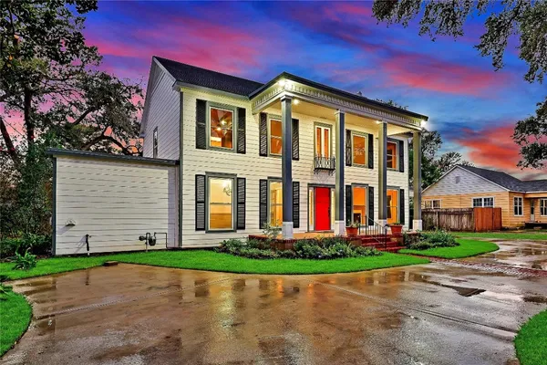 $2,800 | 1031 Meyer Street, Sealy, TX 77474