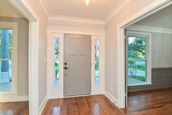 $2,800 | 1031 Meyer Street, Sealy, TX 77474