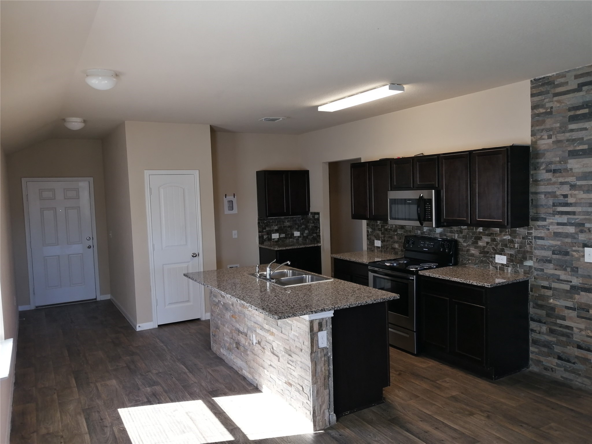 14313 Almodine Road Manor, TX 78653 - Photo 4 of 24