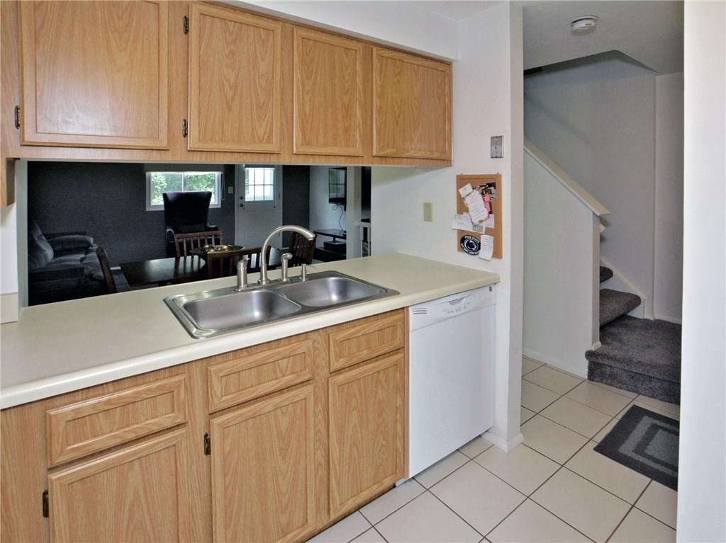 243 Shady Ridge Drive Monroeville, PA 15146 - Photo 4 of 20 Gallery Image 4
