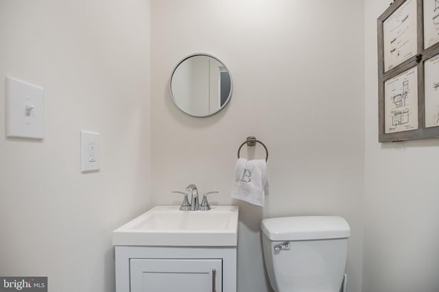 $470,000 | 2672 Collins Street, Philadelphia, PA 19125