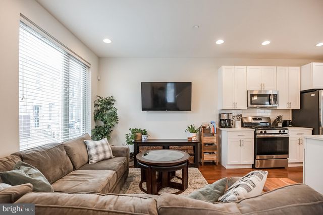 $470,000 | 2672 Collins Street, Philadelphia, PA 19125