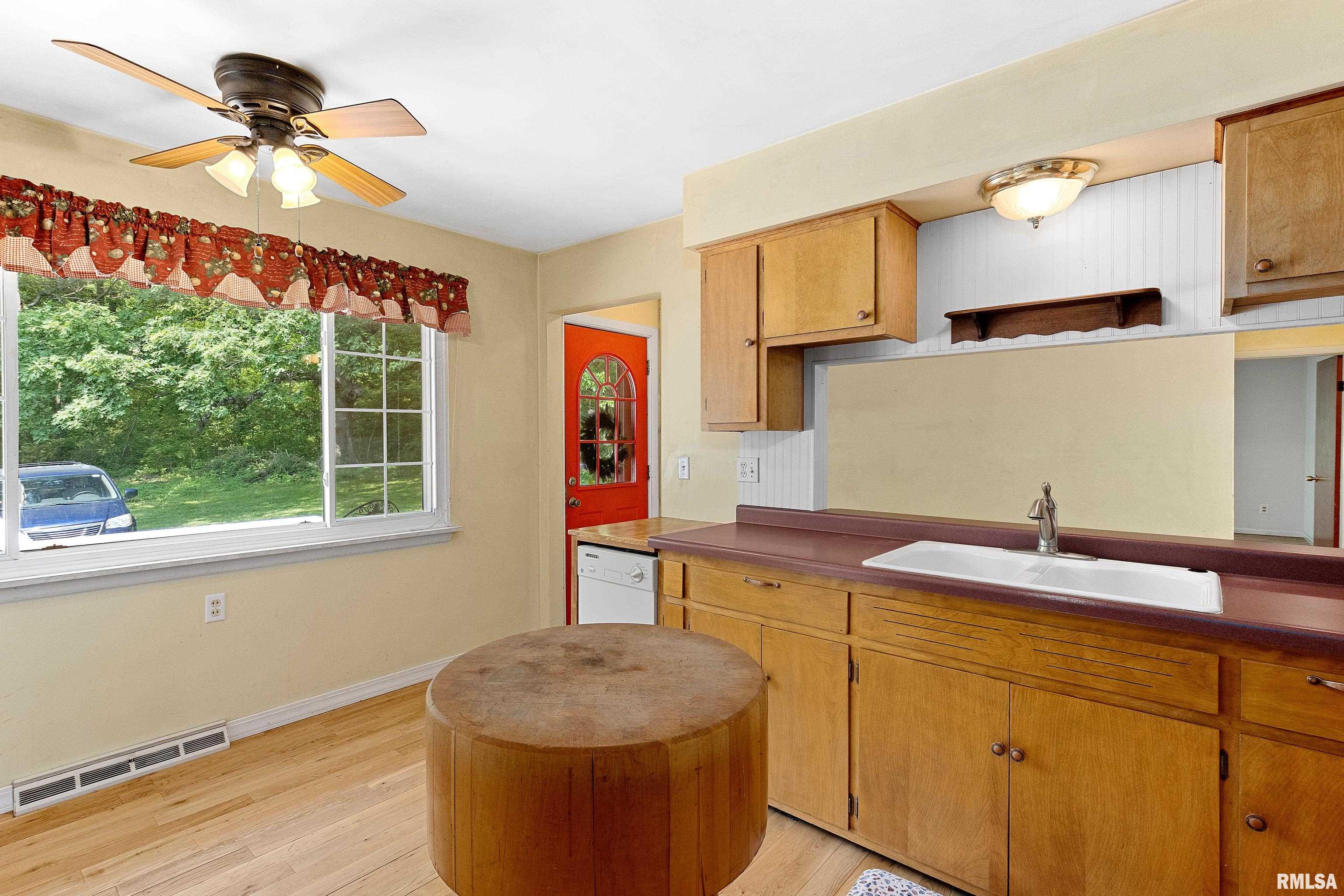 18829 North Old Galena Road Chillicothe, IL 61523 - Photo 13 of 51 Gallery Image 13