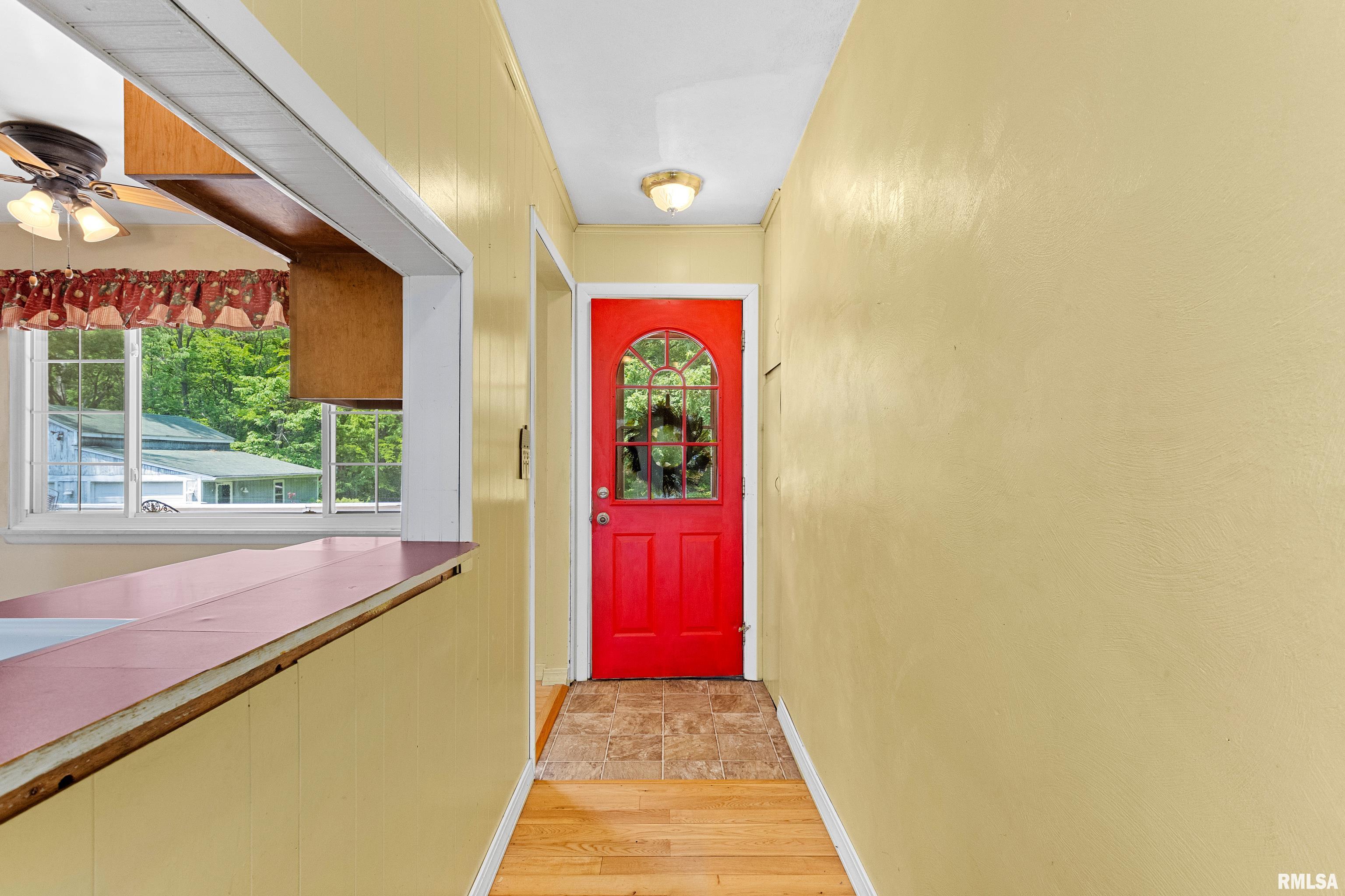 18829 North Old Galena Road Chillicothe, IL 61523 - Photo 15 of 51 Gallery Image 15