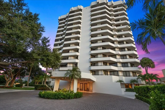 $579,000 | 3322 Casseekey Island Road, Unit 201, Jupiter, FL 33477