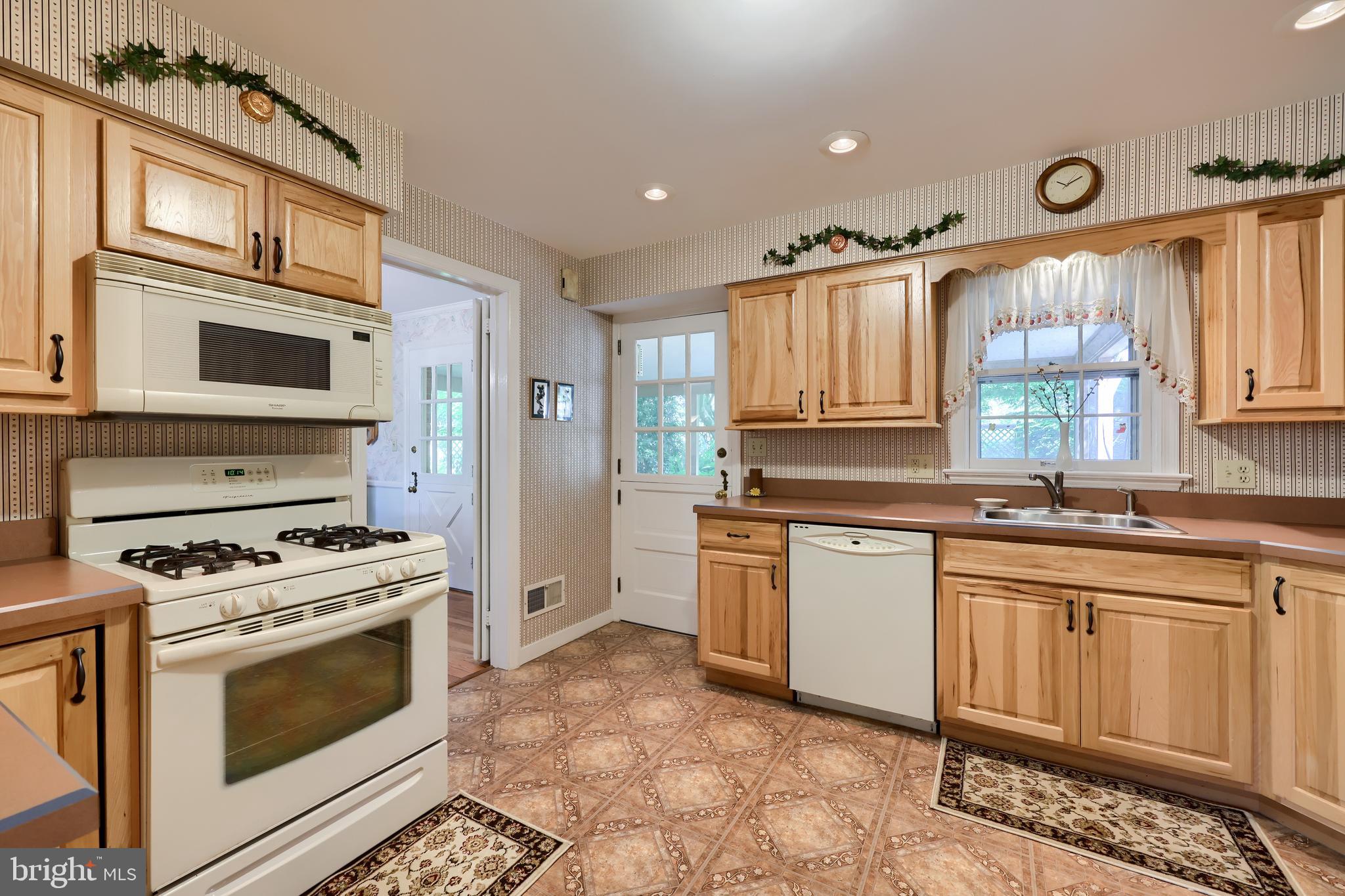 1171 Grandview Road York, PA 17403 - Photo 16 of 47 Gallery Image 16