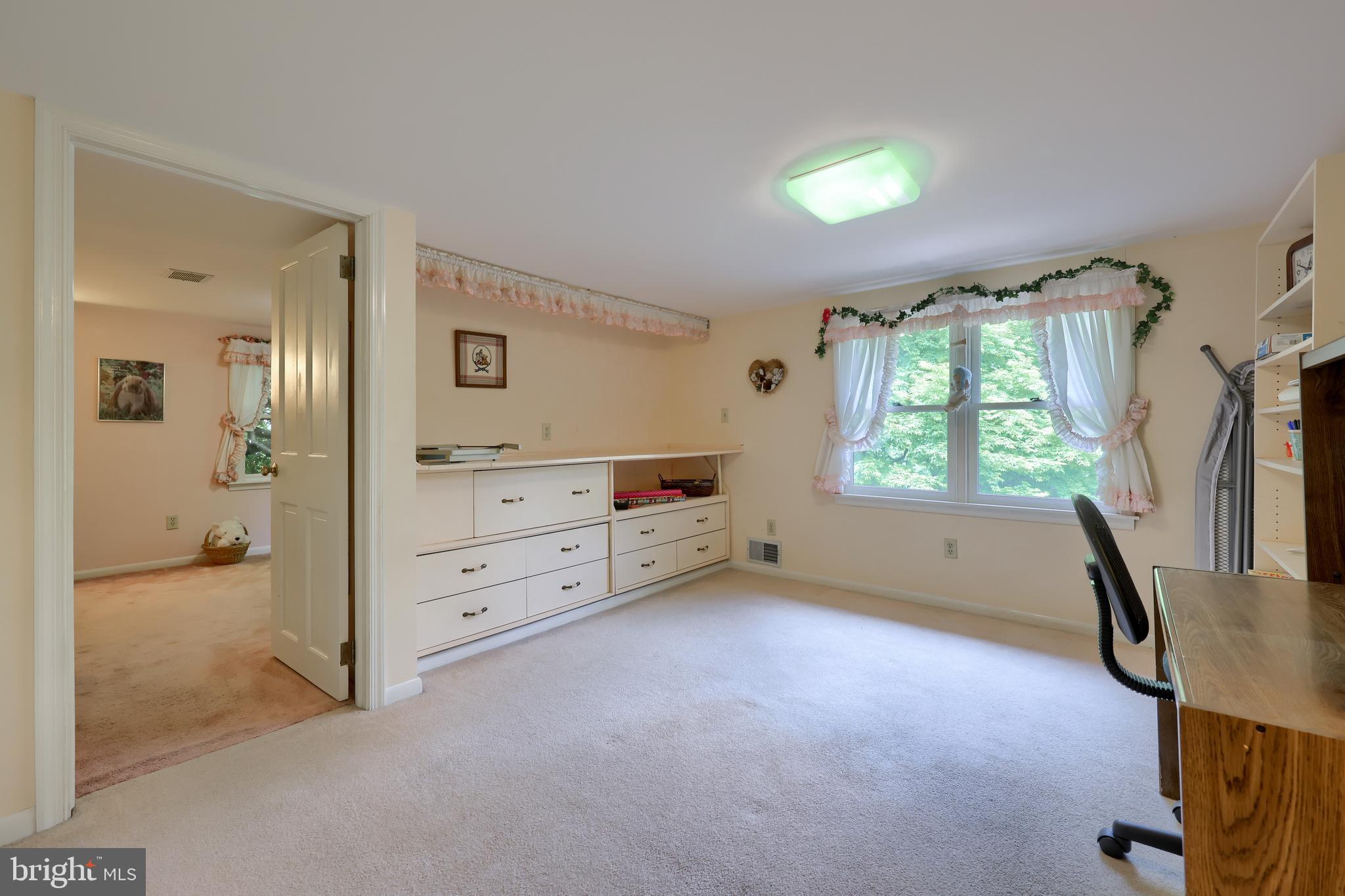 1171 Grandview Road York, PA 17403 - Photo 26 of 47 Gallery Image 26