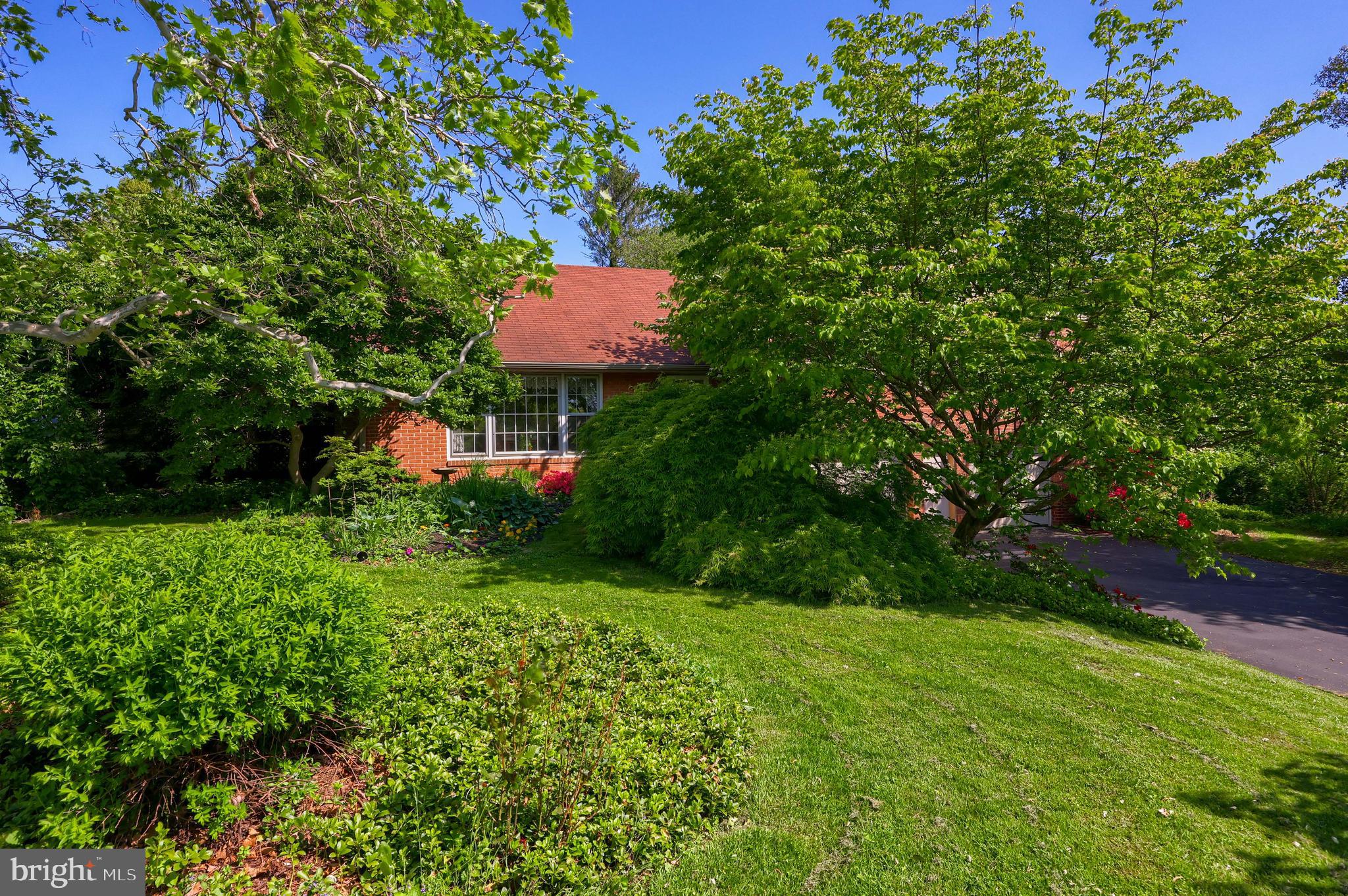 1171 Grandview Road York, PA 17403 - Photo 3 of 47 Gallery Image 3